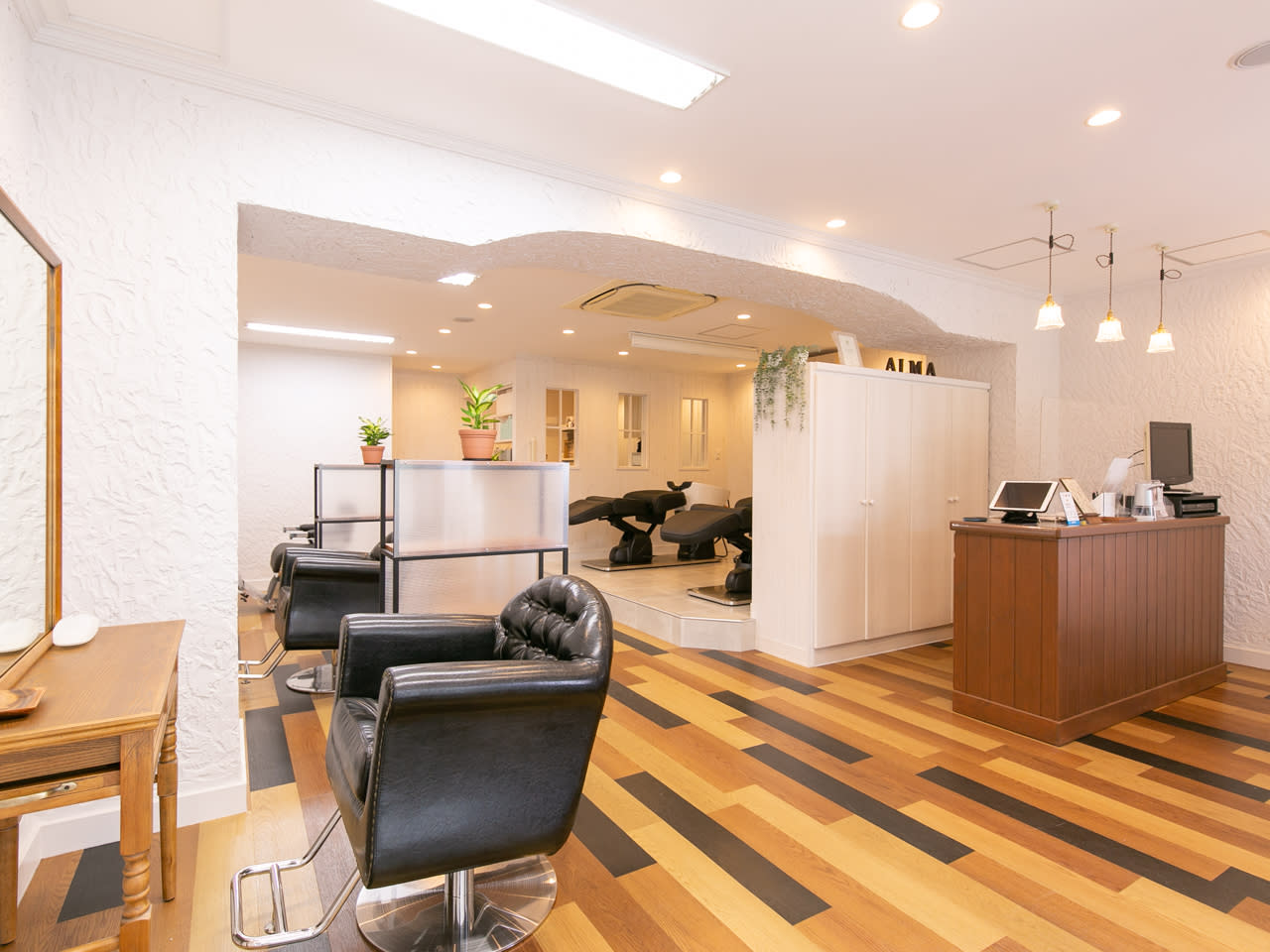 Hair Salon ALMA_1