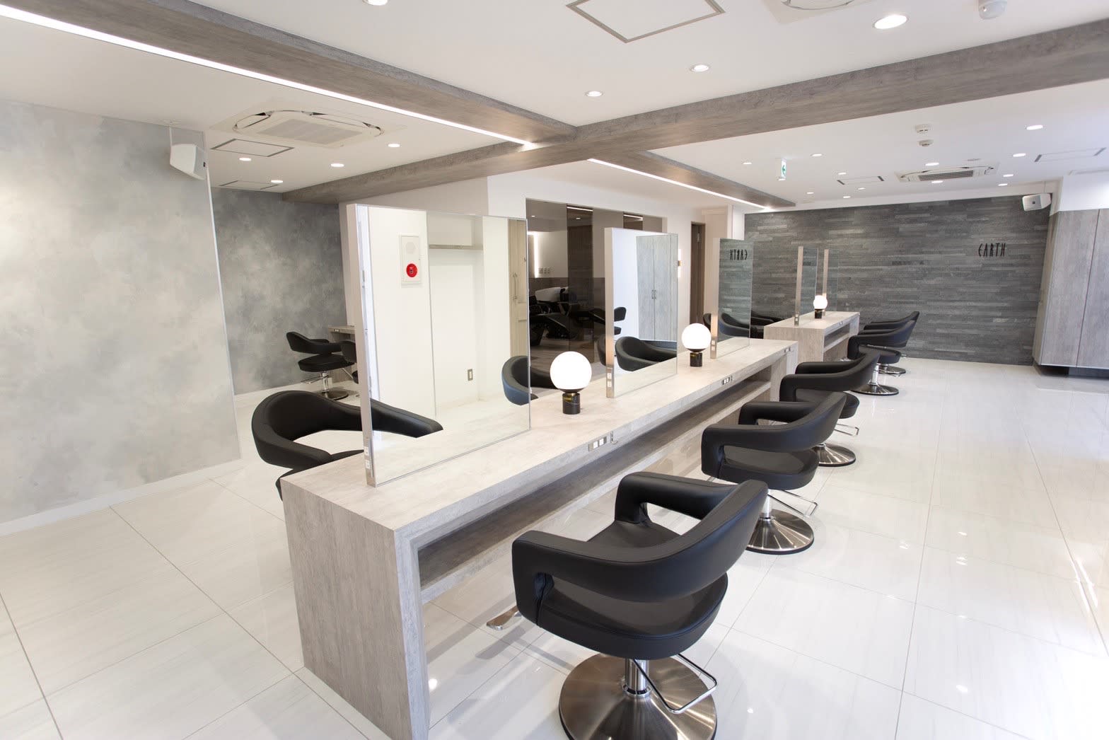 HAIR & MAKE EARTH 流山おおたかの森店_2