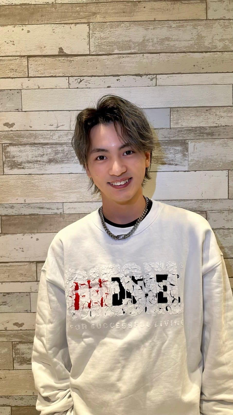 HAIR & MAKE EARTH 三木店_川崎　蓮二