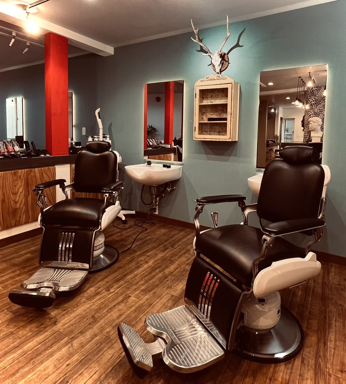 King's chair cutclub
