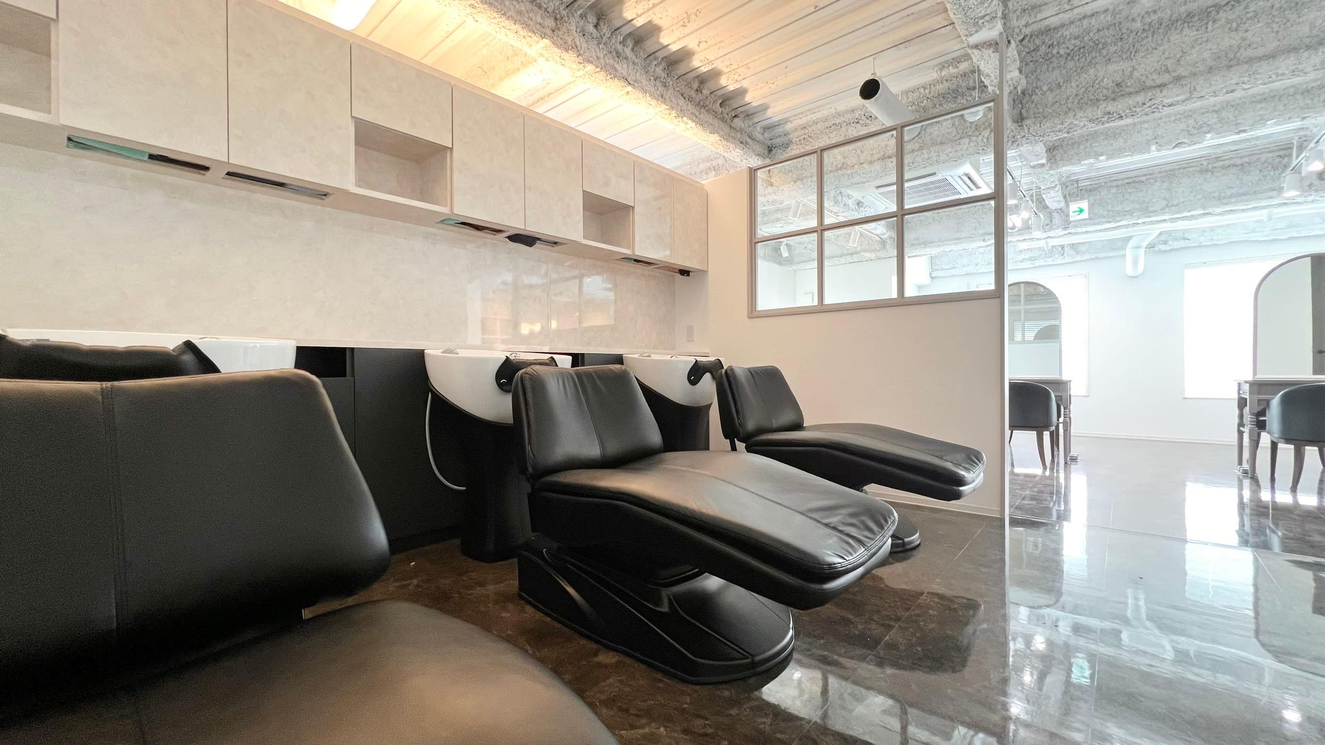 Marie Precious Salon_2