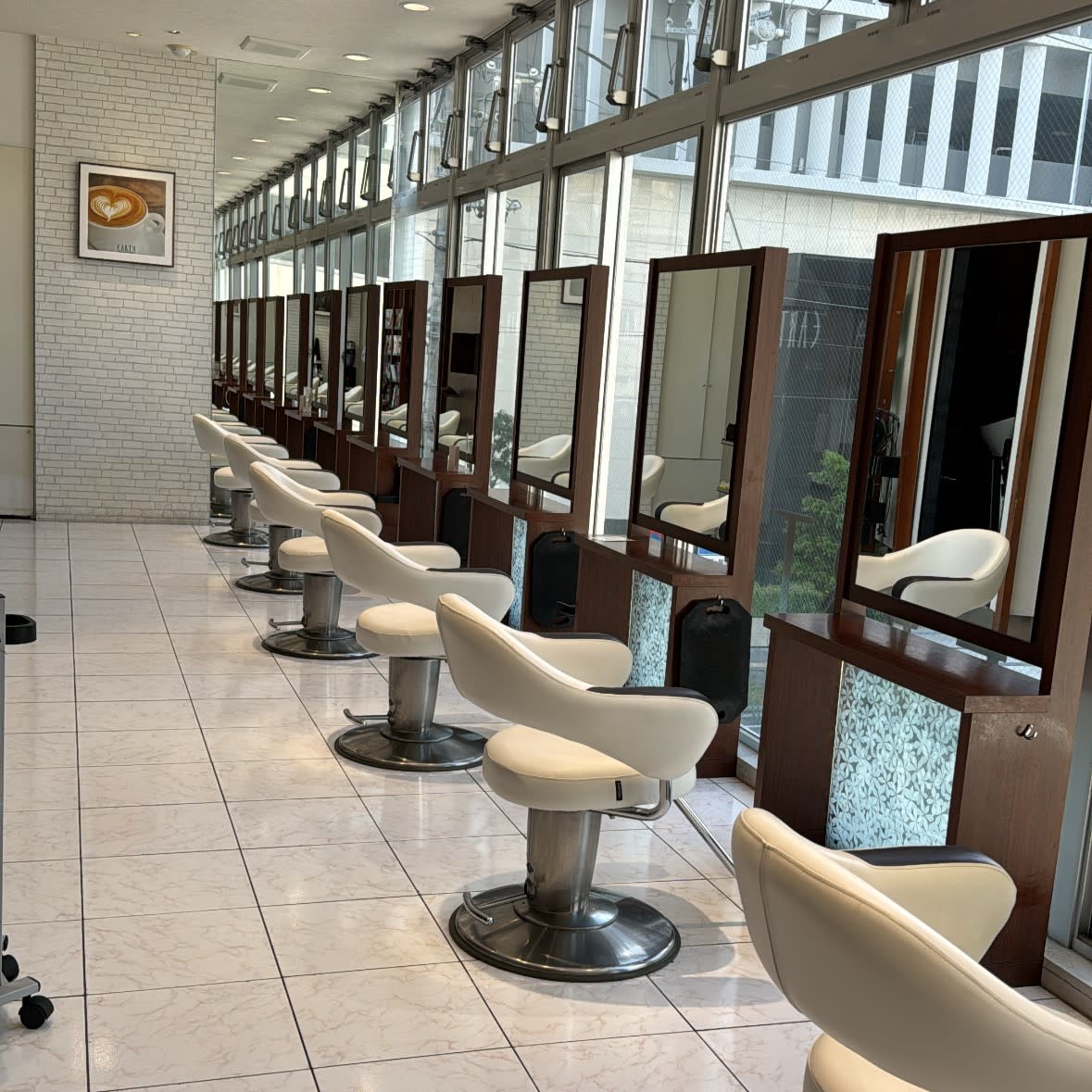 HAIR & MAKE EARTH 静岡駅前店_1