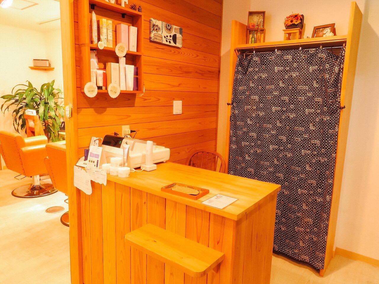 Hair salon Bell flower