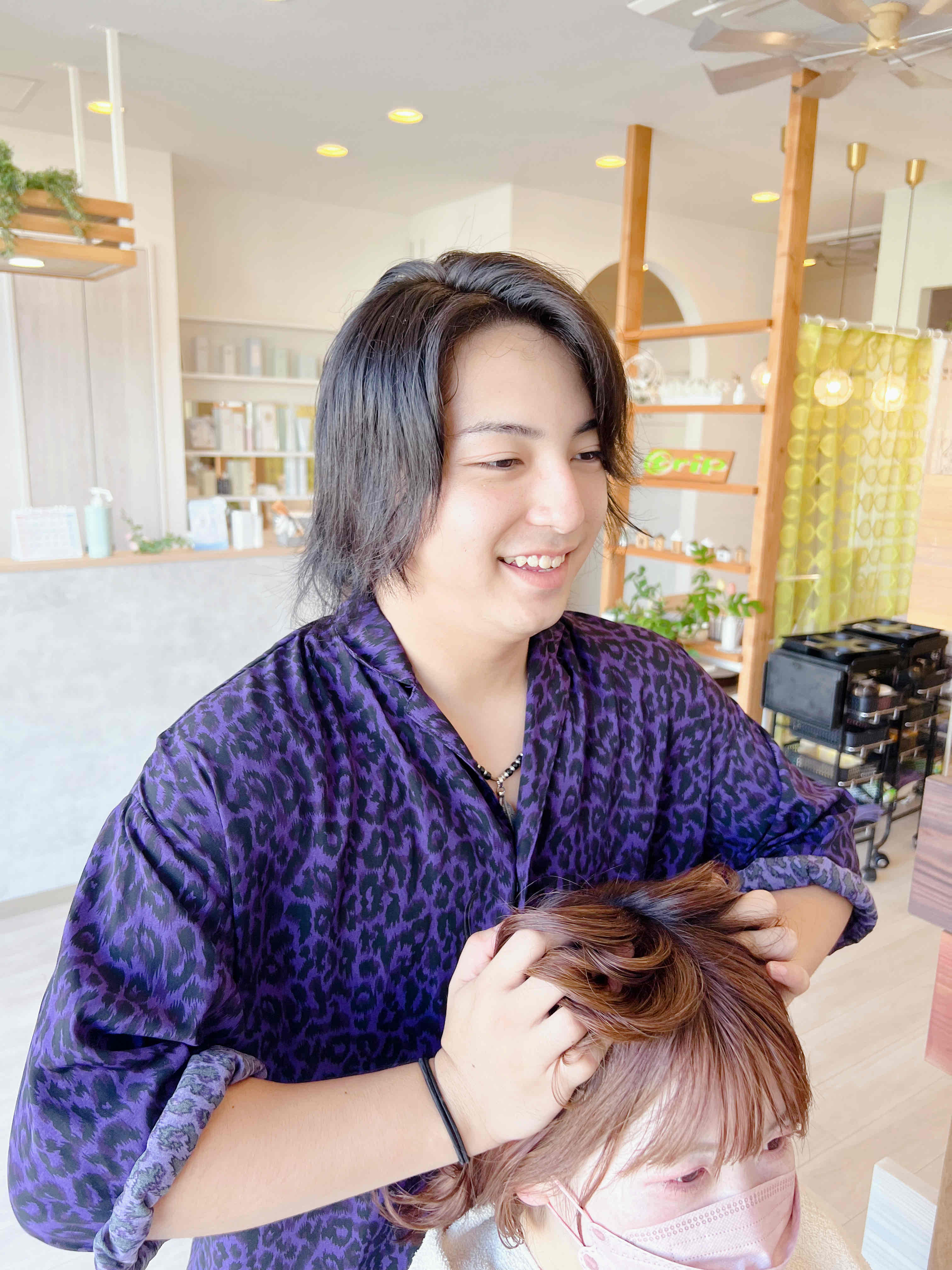 trip ヘアメイク 東山店_堀川舜人