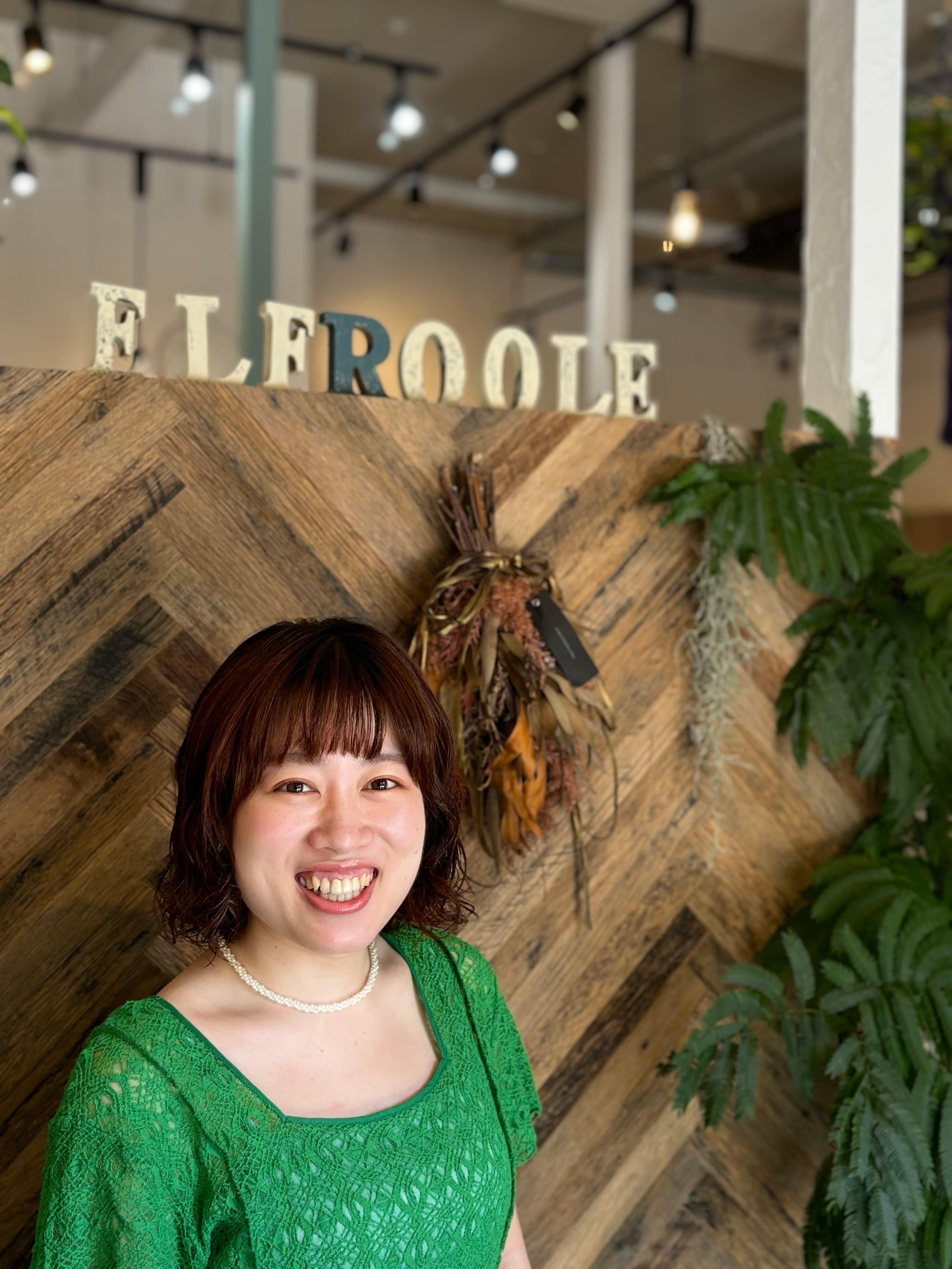 elfroole_佐藤 彩菜