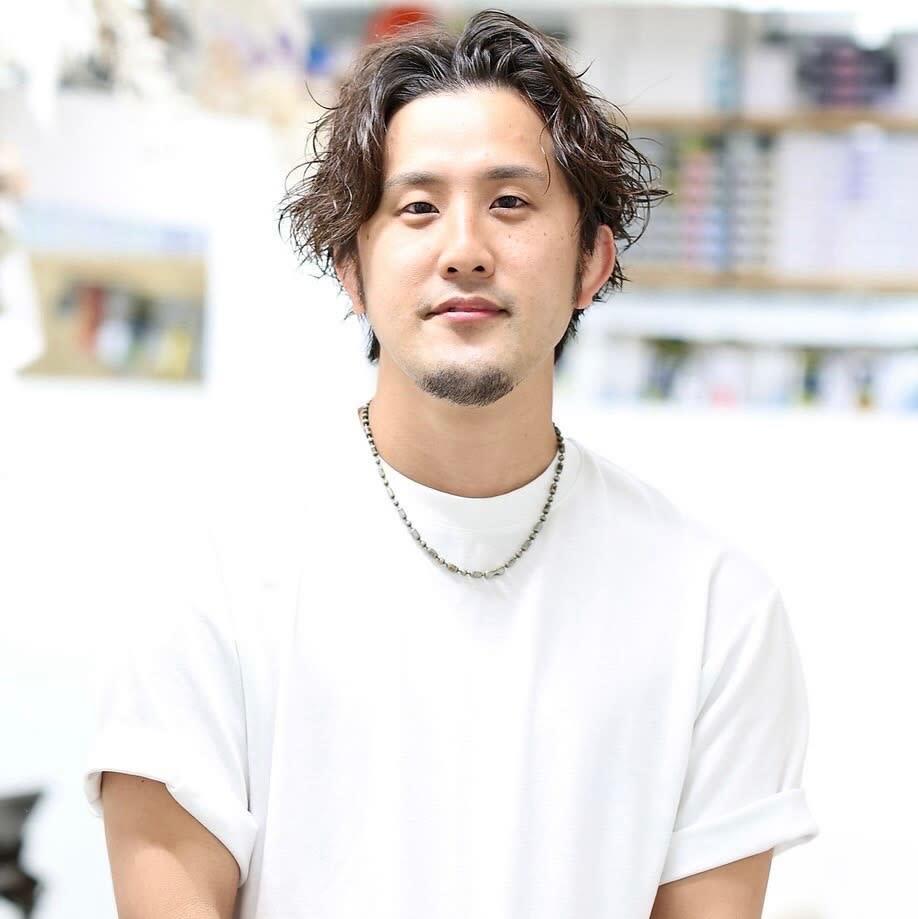 S.i ハイライト・ブリーチ・トリートメント・髪質改善_井 上 達 浩 