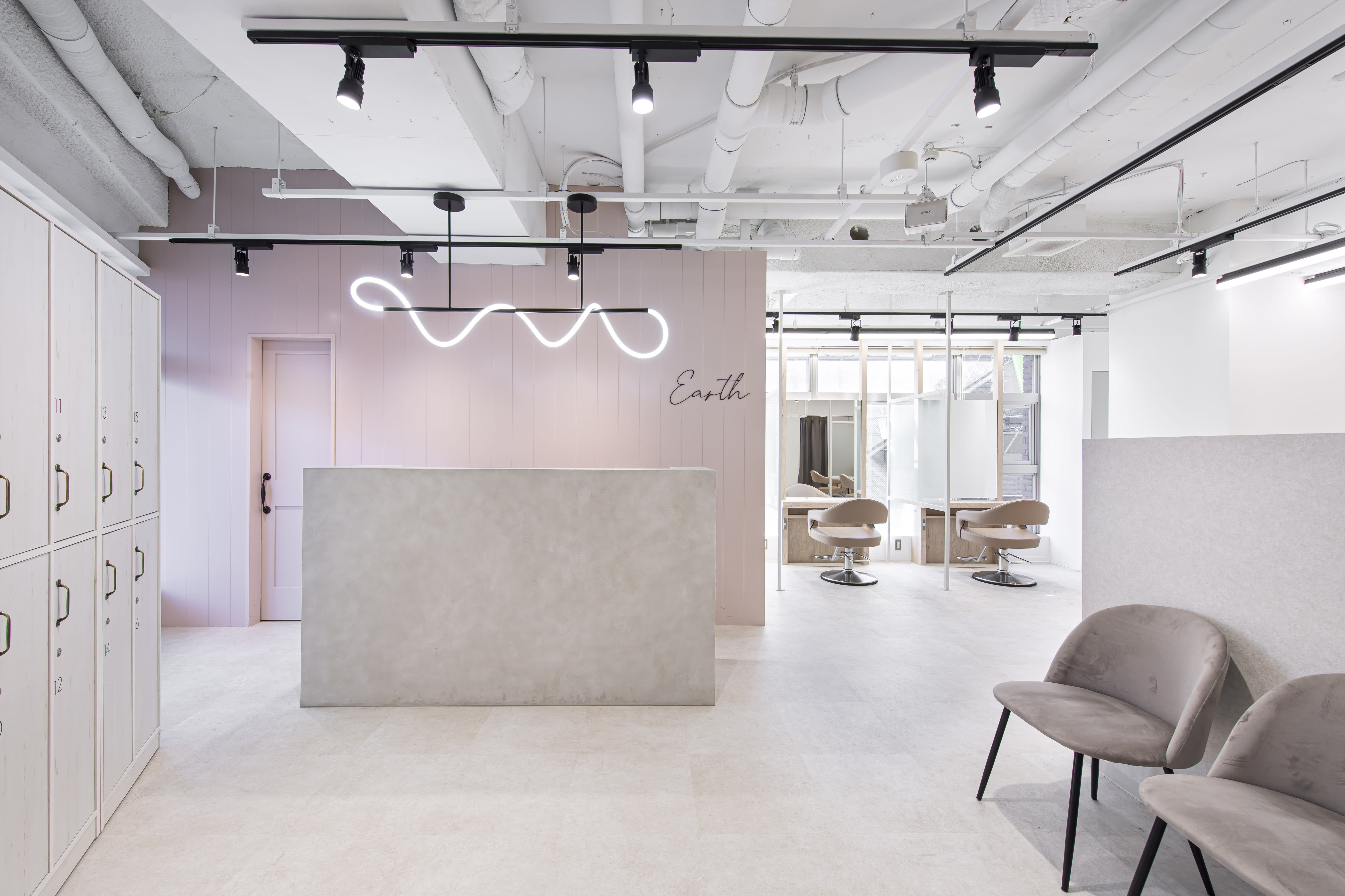 HAIR & MAKE EARTH 菊名店