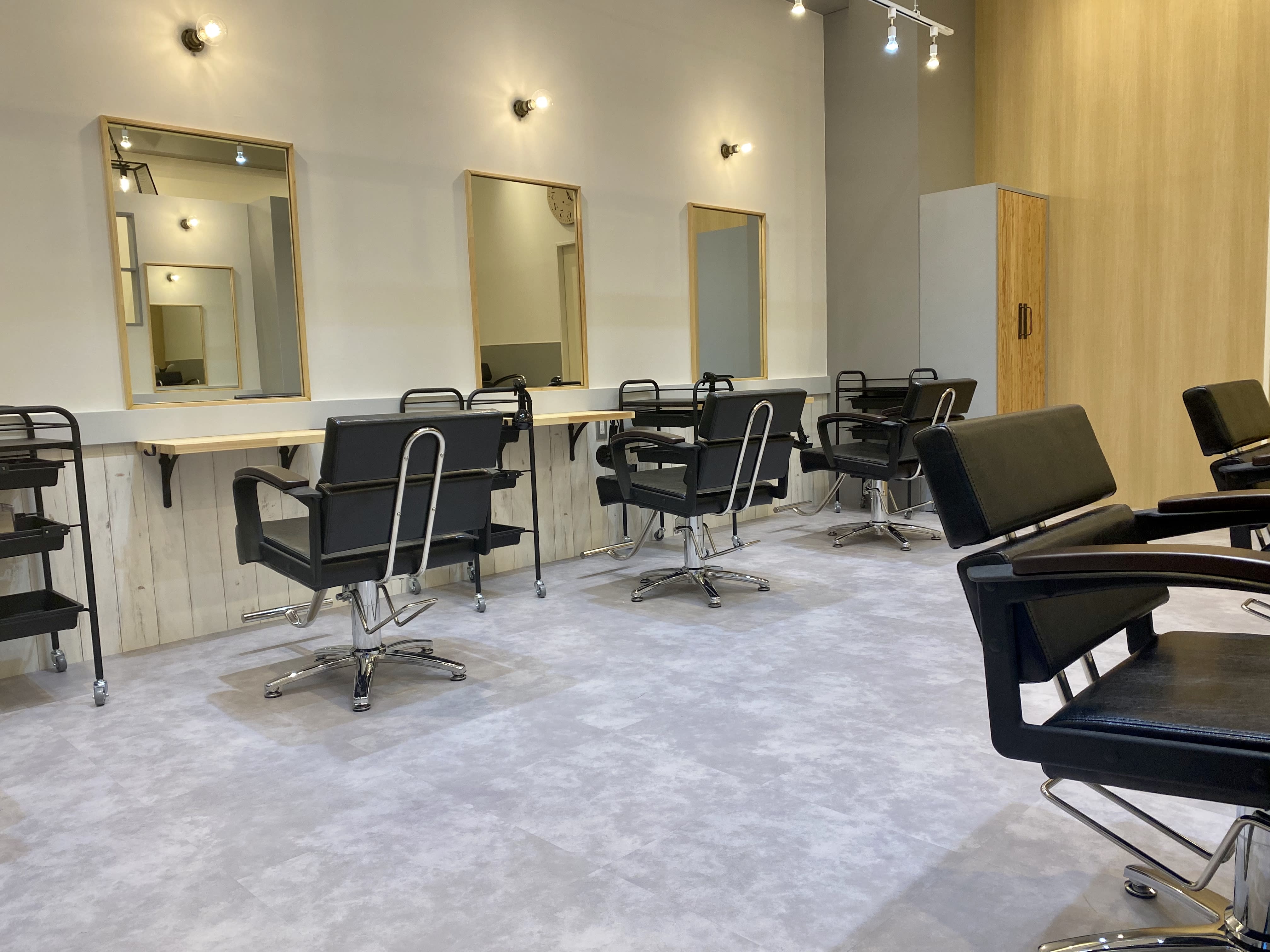 Agu hair reflet 栗東店