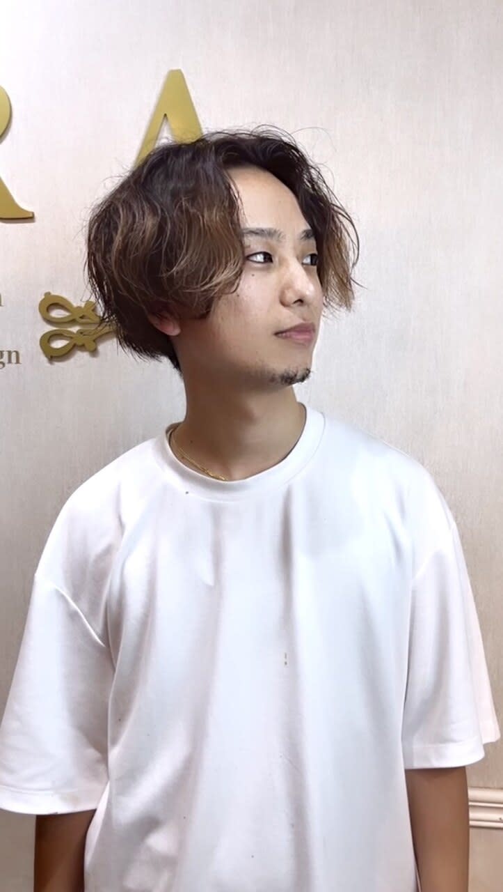 KIRA royal hair salon【キラ ロイヤルヘアサロン】_佐門 翔太