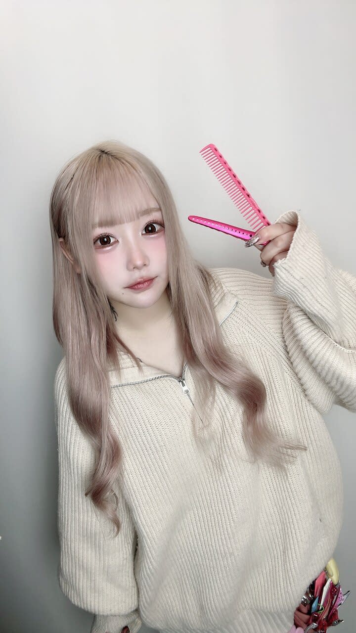 KIRA royal hair salon【キラ ロイヤルヘアサロン】_石井綾乃
