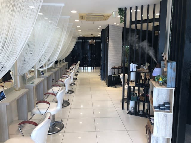 HAIR & MAKE EARTH 市川店