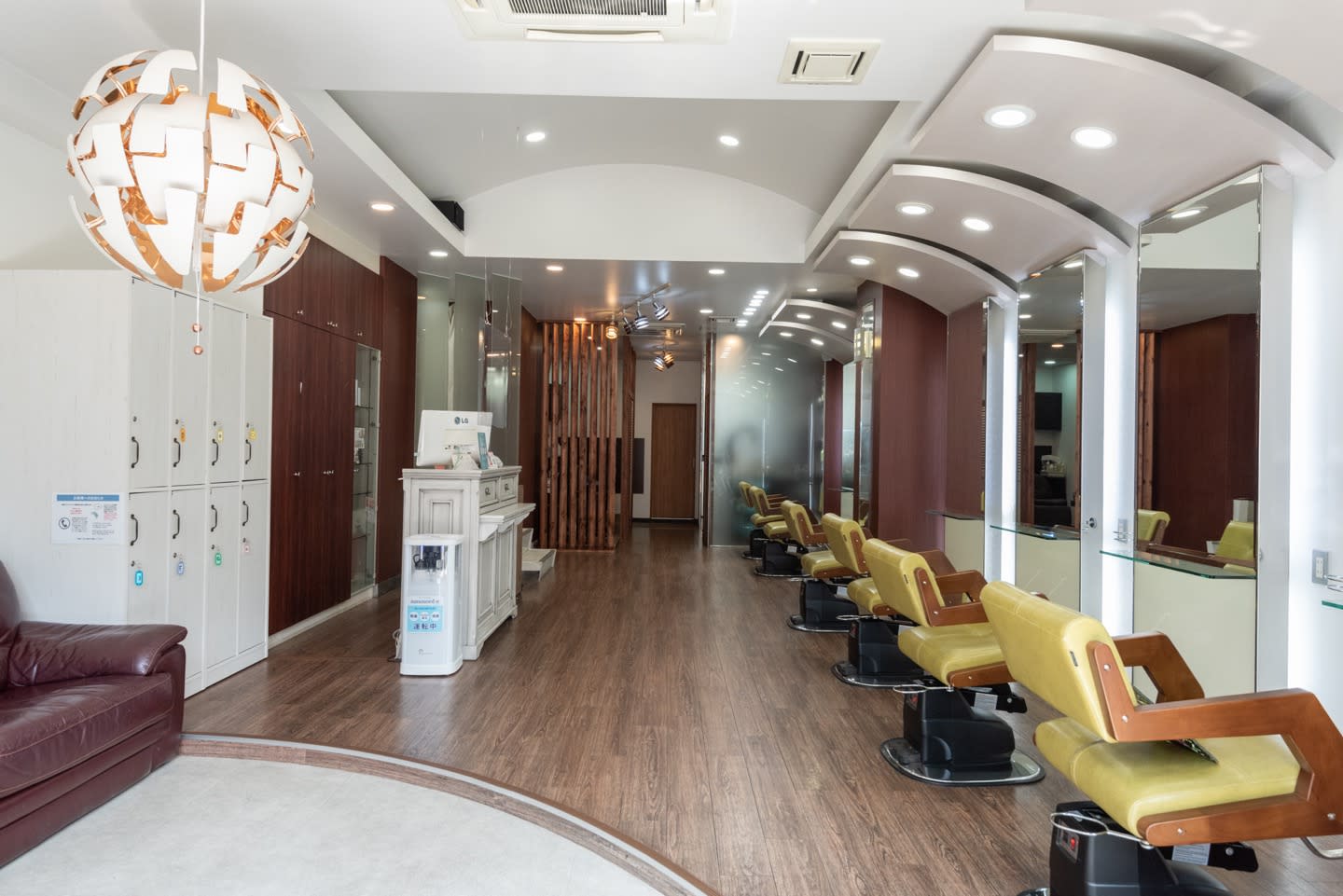 hair salon J