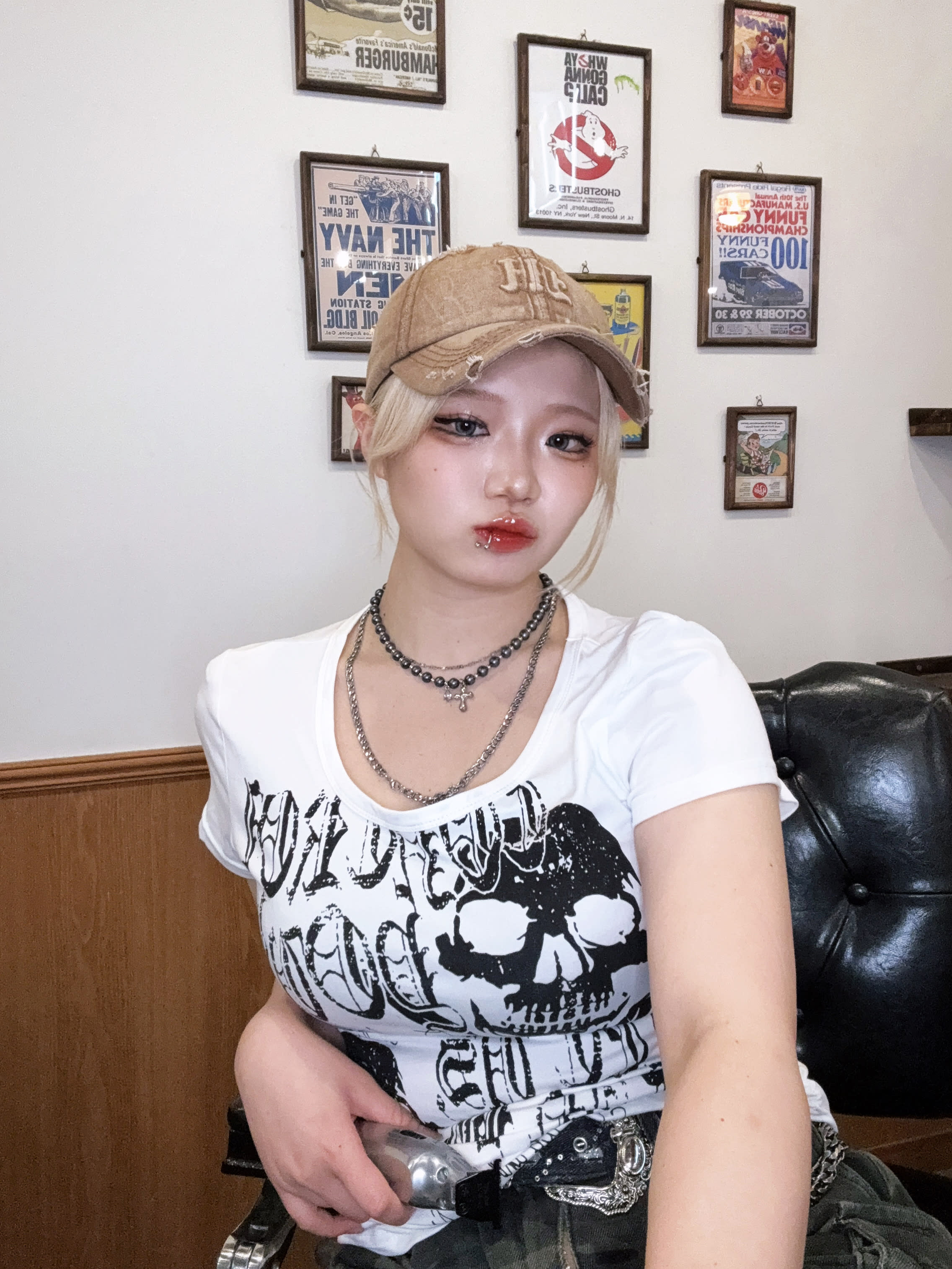 BLAZEMAN BARBERSHOP_RENA