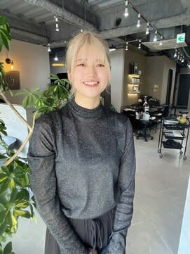 Flag HAIR 博多駅前店_まどか