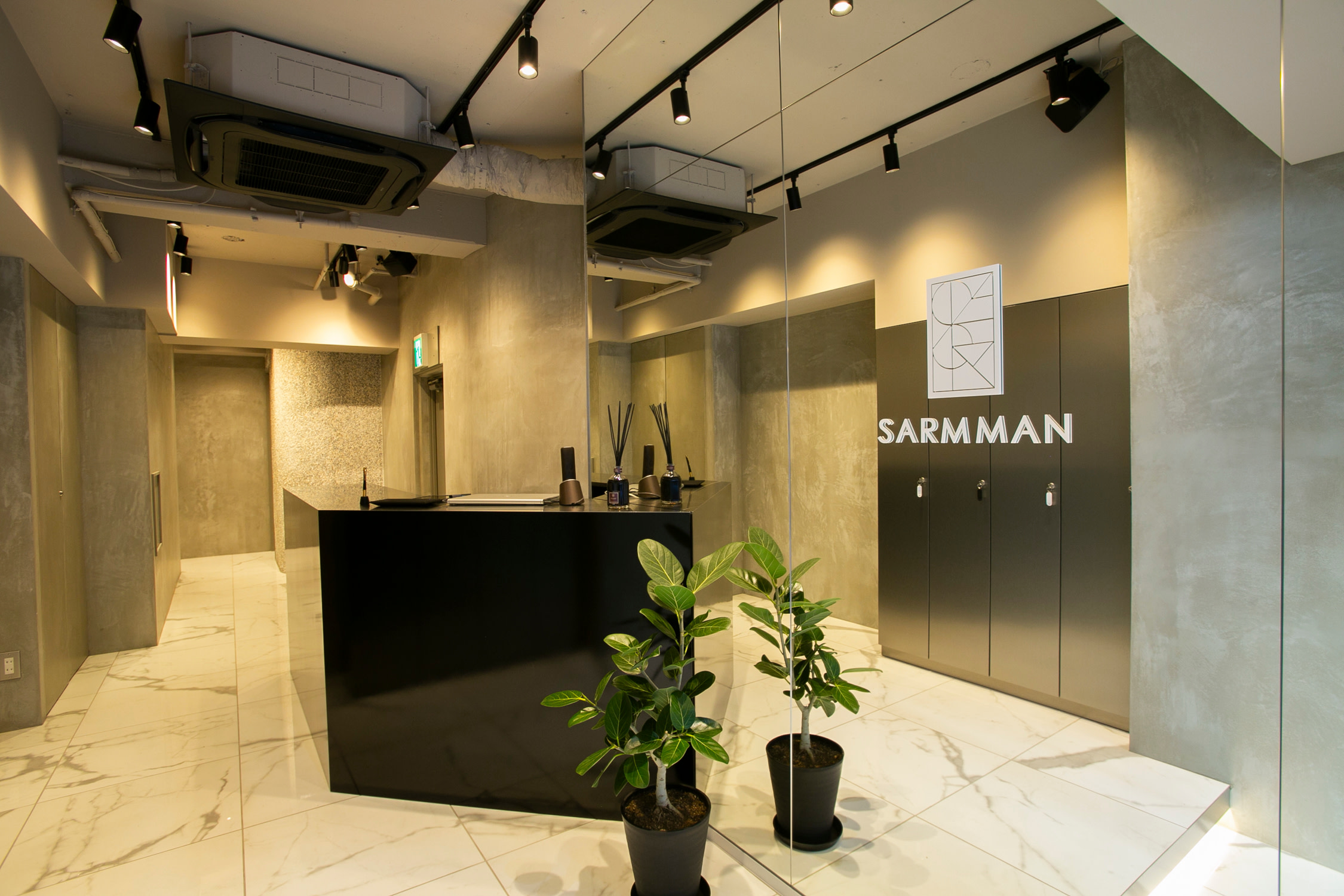 SARM MAN 人形町〈理容室〉