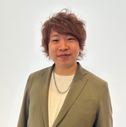 HAIR & MAKE EARTH 霧島国分店_上大薗 友哉