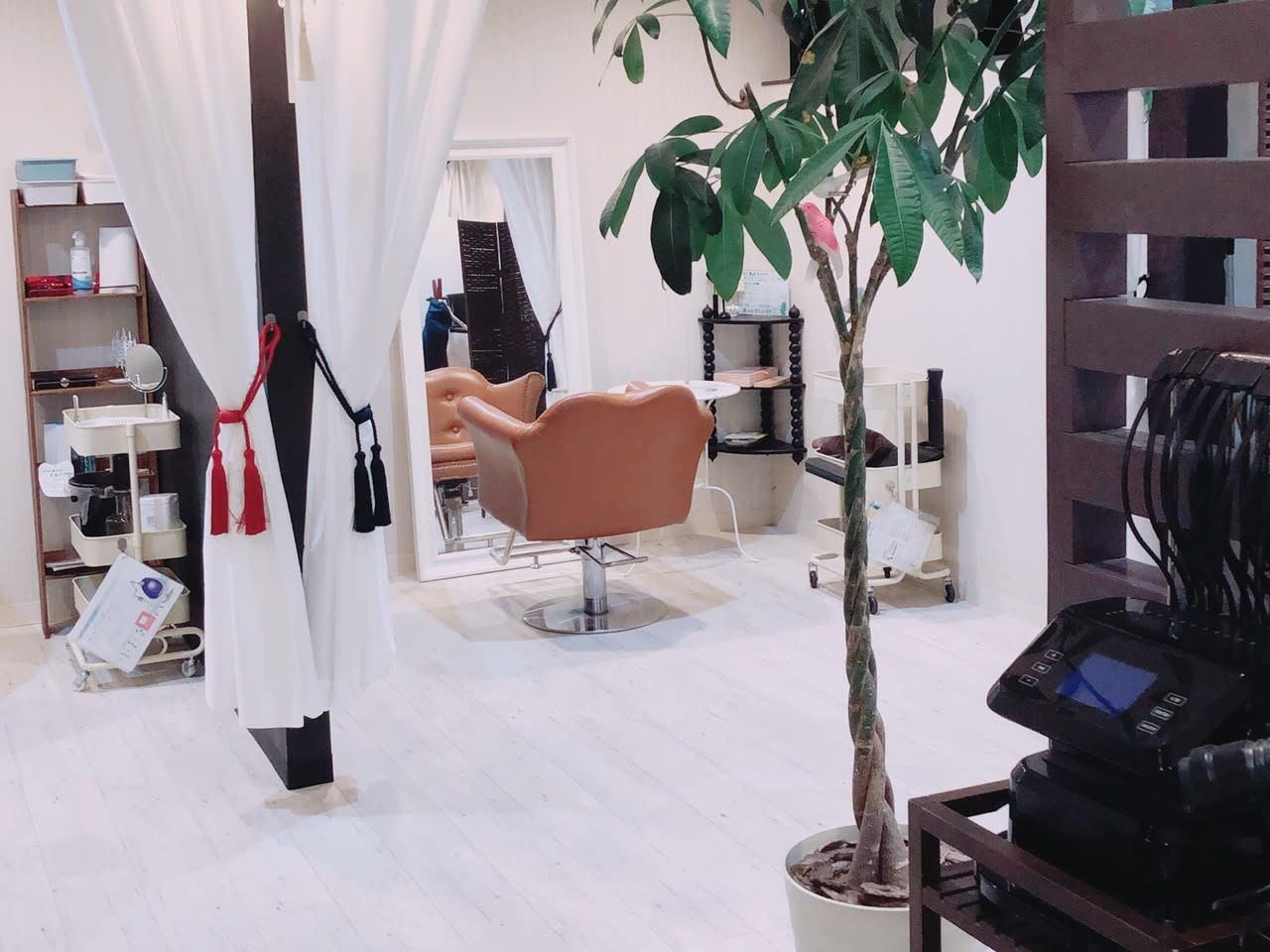 CROWN hair lounge_1
