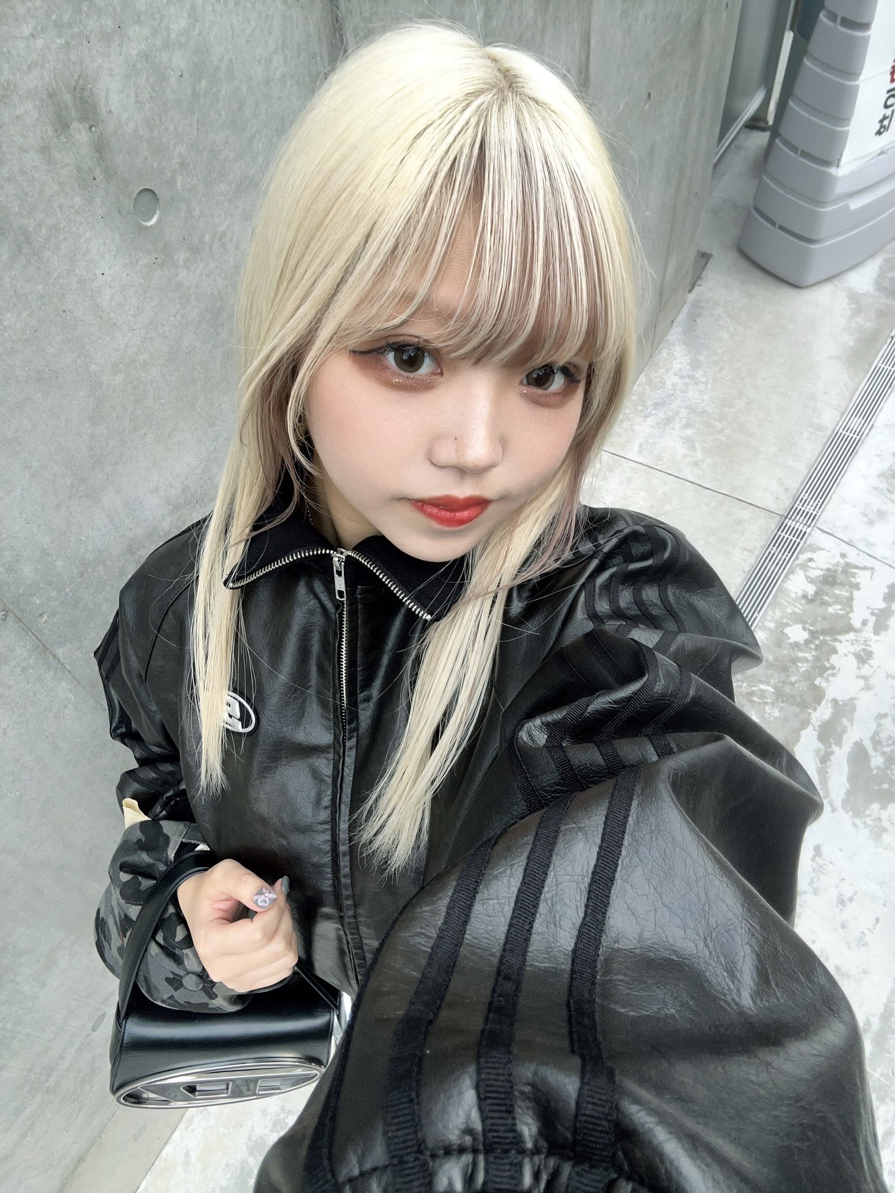 ao. 渋谷/表参道 ダブルカラー・ハイトーン・髪質改善【アオ】_suzu