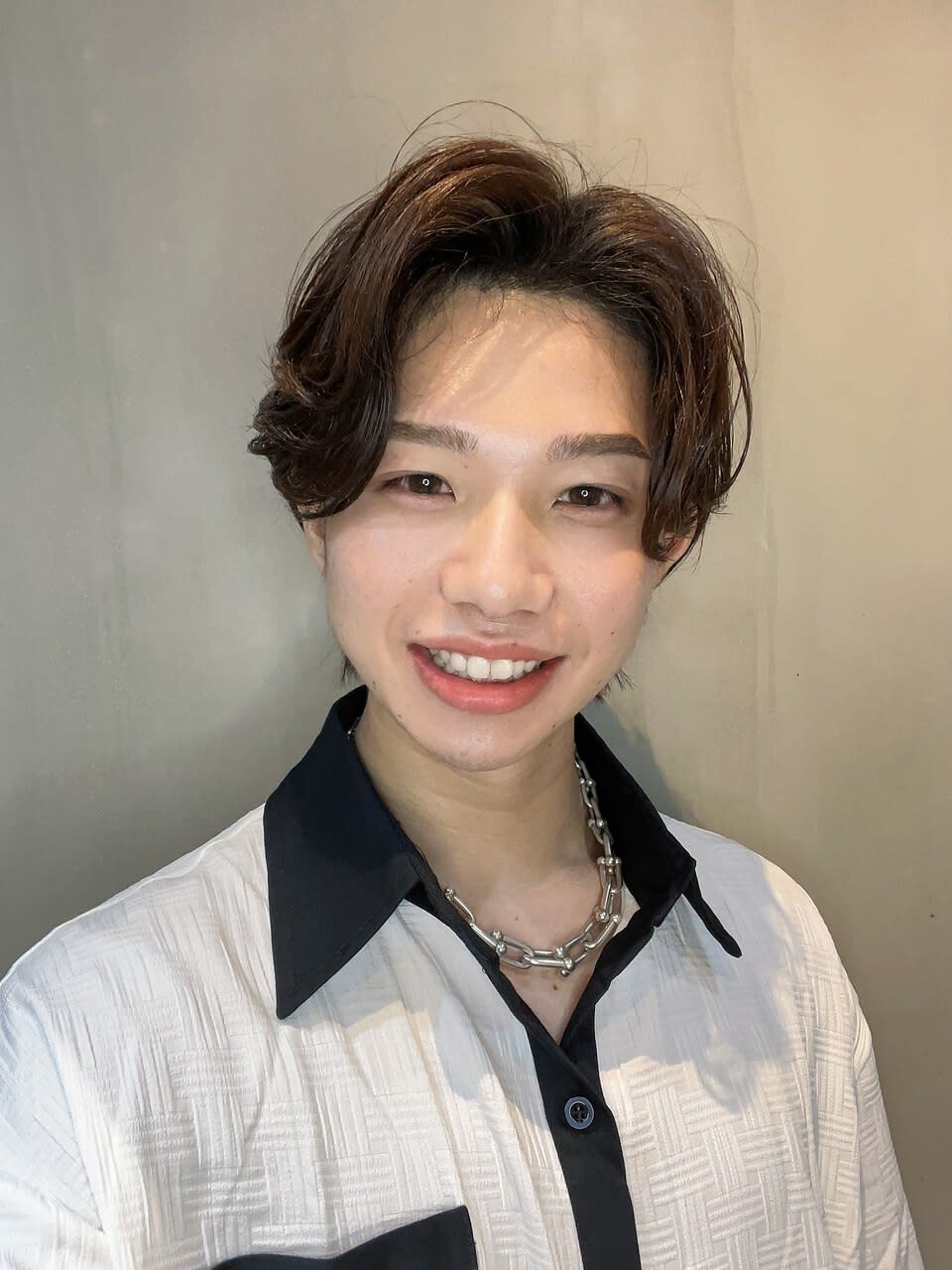 脱白髪染め専門店HAKUA白髪ぼかし町田本店（旧：脱白髪染め専門店HAKUA）_稲積 勝法