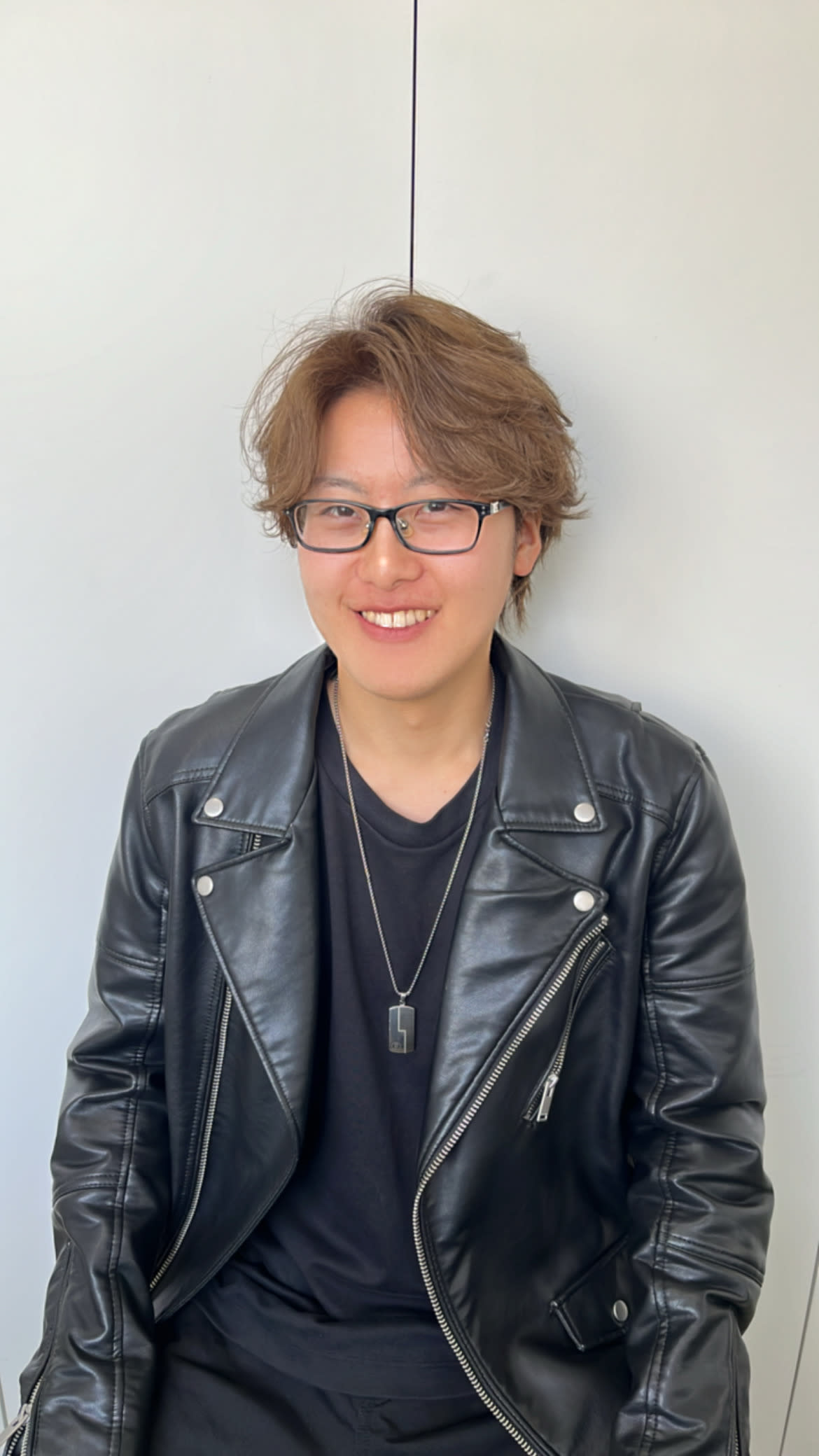 脱白髪染め専門店HAKUA白髪ぼかし町田本店（旧：脱白髪染め専門店HAKUA）_大月 竜斗