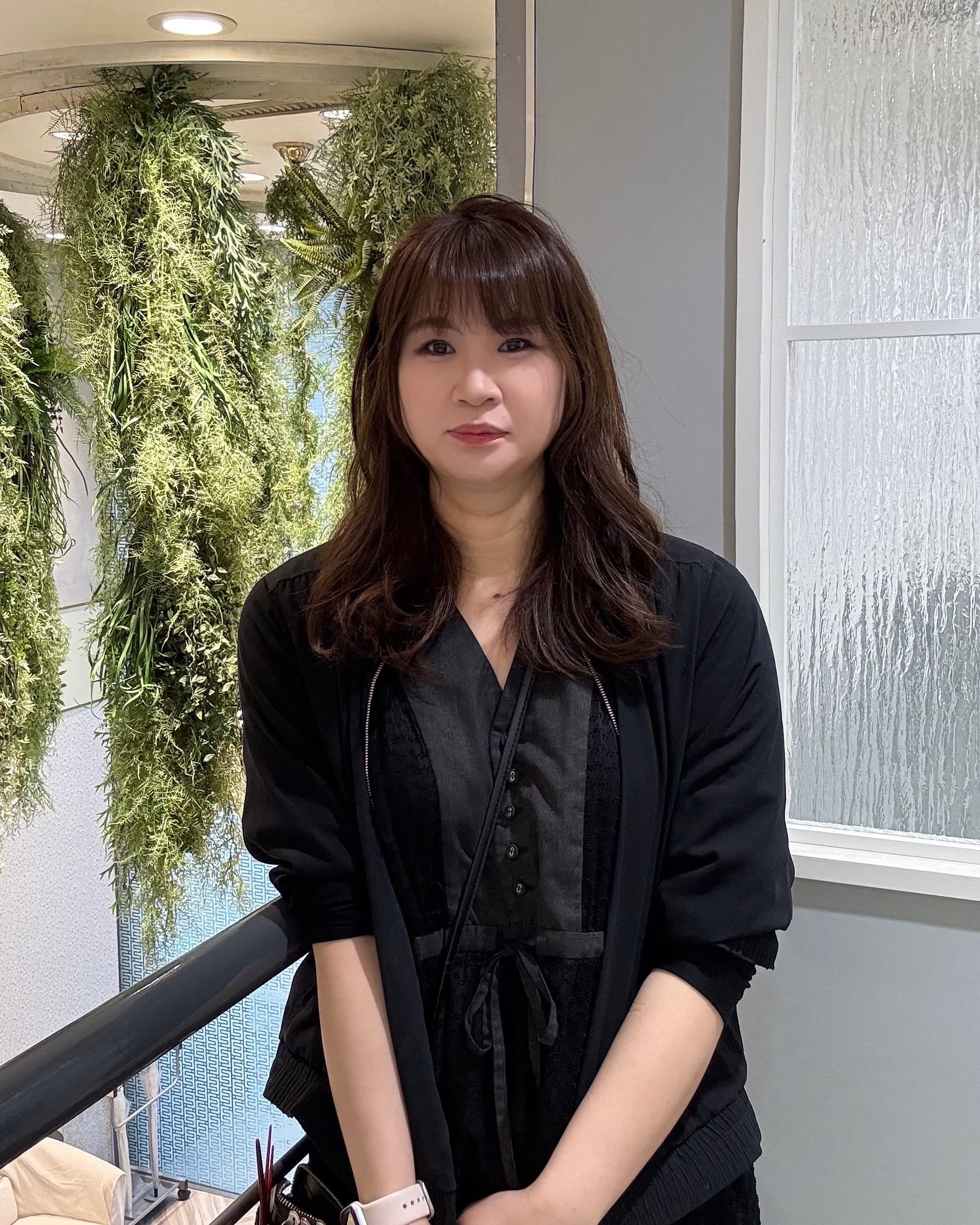 HAIR & MAKE EARTH 銀座店_土屋 友美