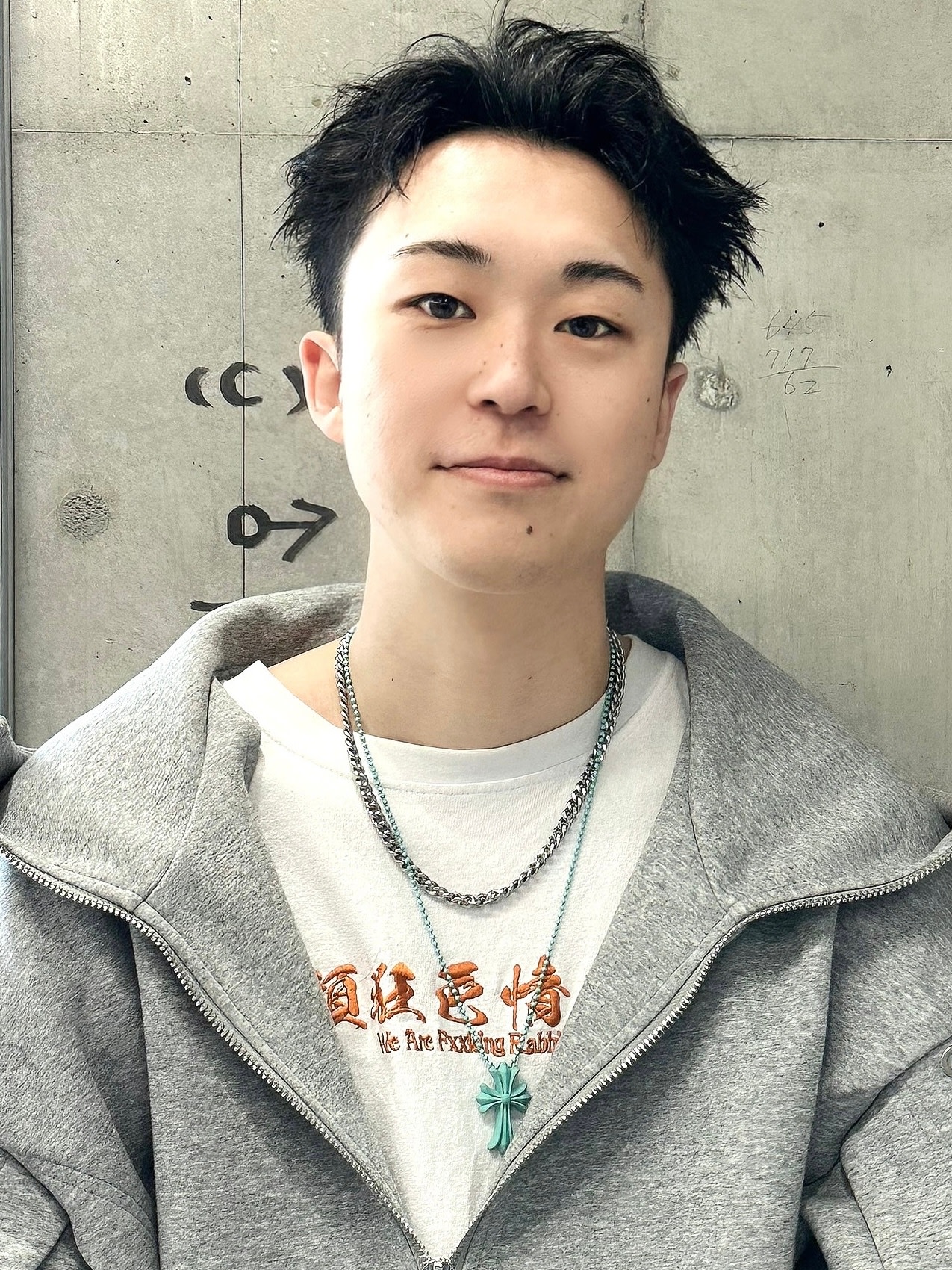 Men's hair Hui横浜センター北店_中島 亮