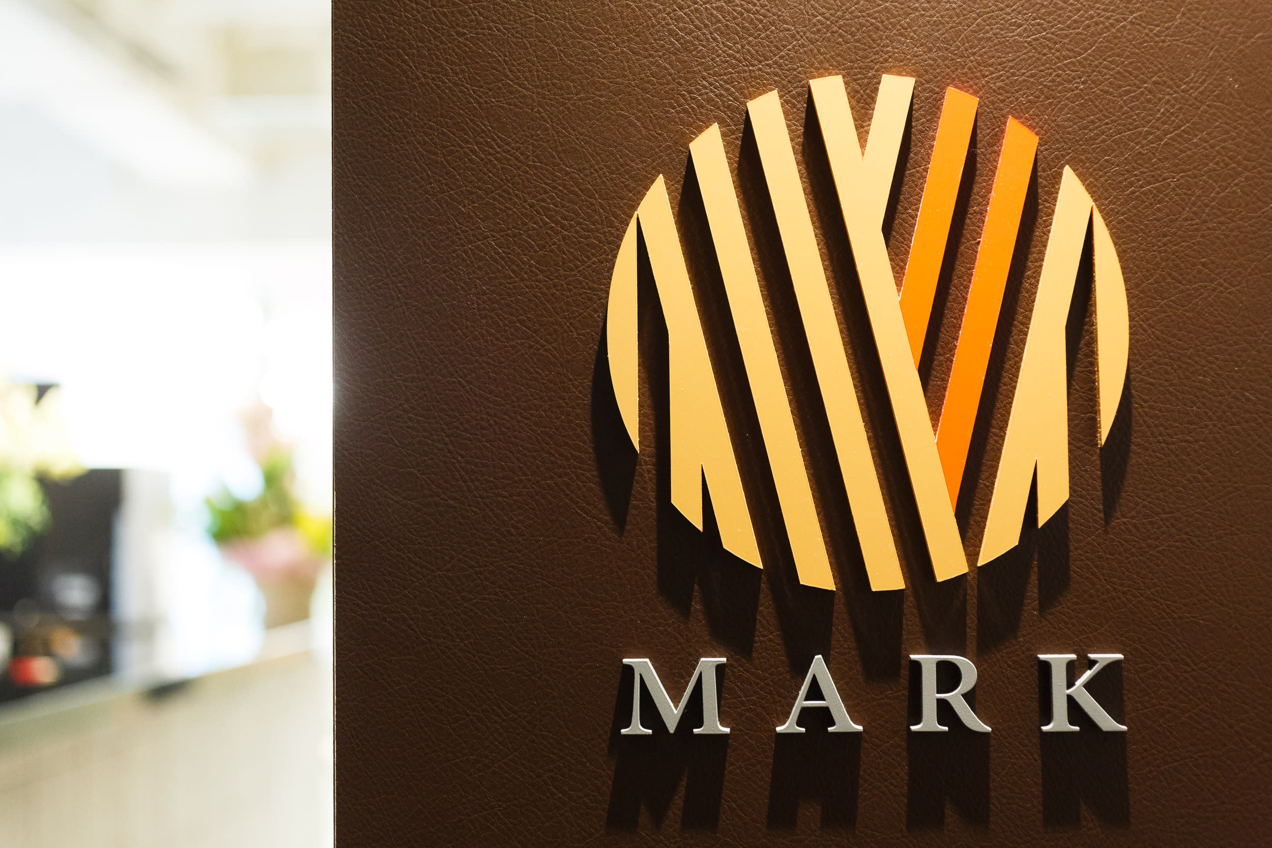 MARK_1