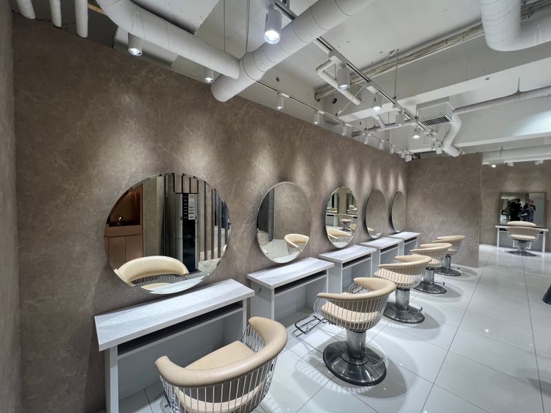 HAIR & MAKE EARTH 三ツ境店_1