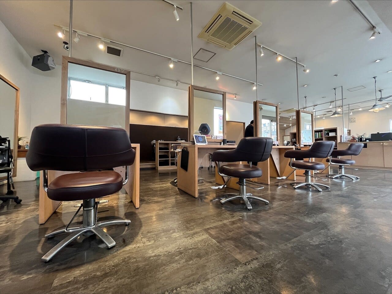 SALONS HAIR 南蔵王店