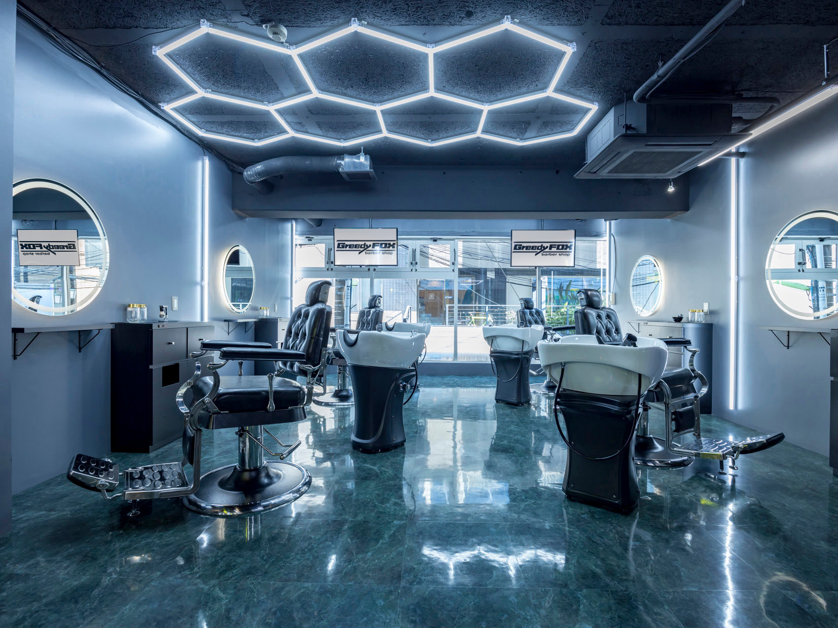 Greedy FOX barber shop 三軒茶屋_2