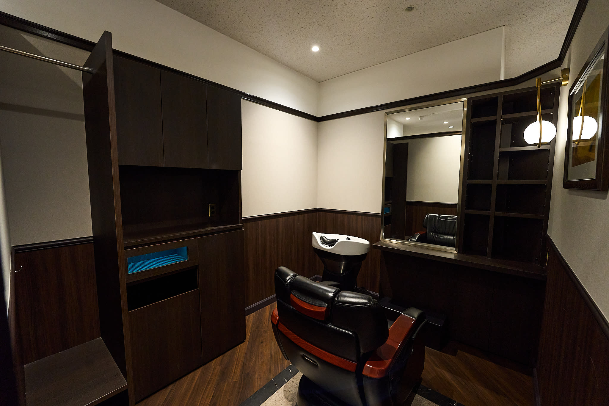 LAVIE NEW STANDARD BARBER 秋葉原神田店　理容室