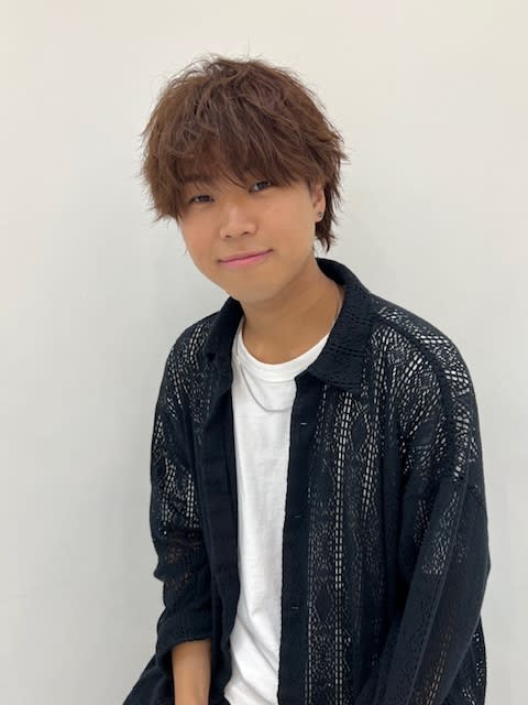ii+U 銀座 【アイユー ギンザ】_新井　翼