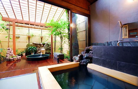 ペンション 森のバスケット