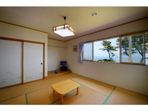 ぴかぴかの宿 民宿石橋