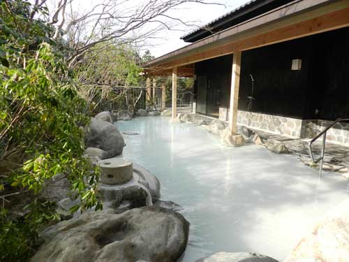 雲仙温泉　白濁源泉掛け流し美肌露天風呂　青雲荘