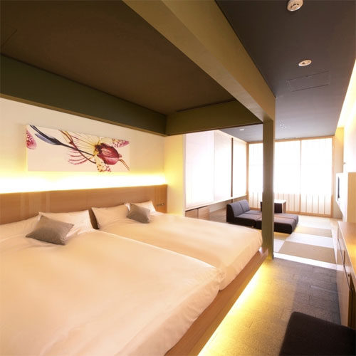 ホテル　カンラ　京都