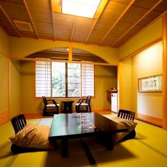 城崎温泉　喧噪の隠れ家　月のしずく