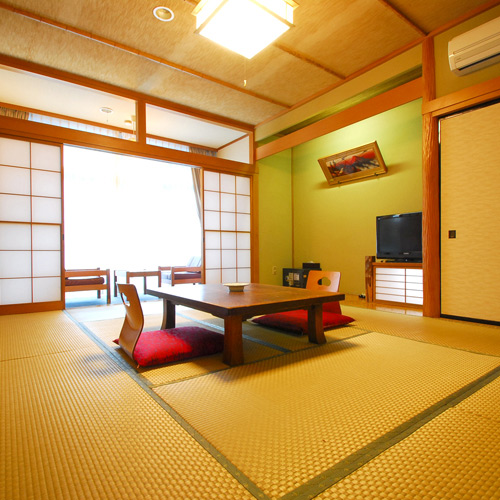 寸又峡温泉　湯屋飛龍の宿