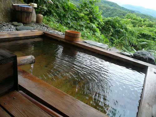 尻焼温泉 白根の見える丘(旧:尻焼温泉 白根ハイム)