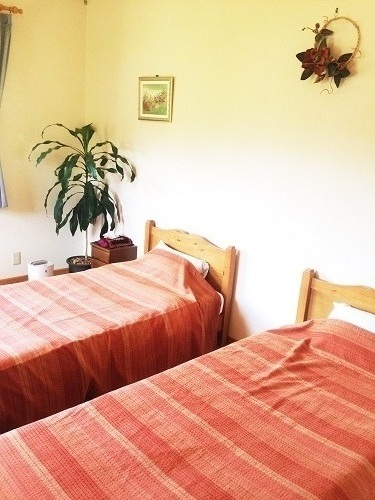 亀山湖　湖畔の宿　つばきもと