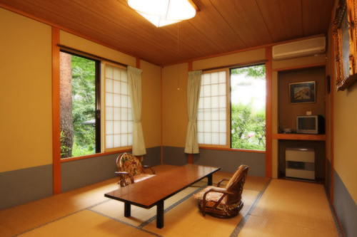 塩原温泉　創作料理と源泉掛け流しの宿　本陣