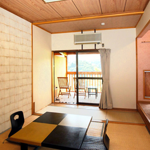 亀山温泉　湖水亭　嵯峨和