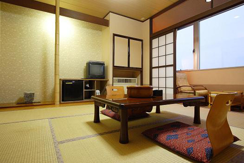 月美の宿　紅葉音