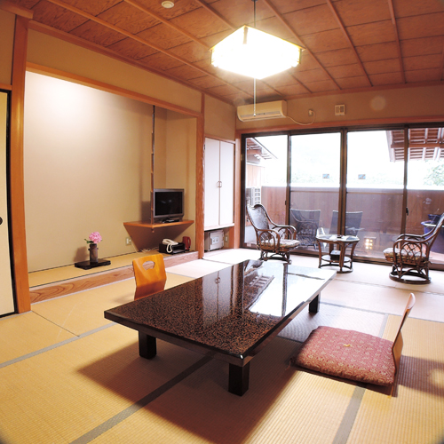 湯の山温泉　三峯園