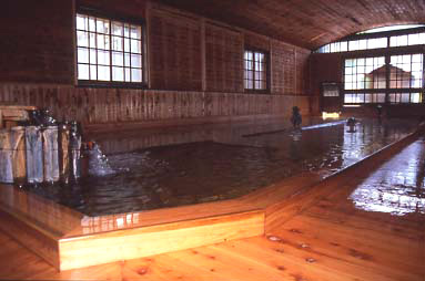 千人風呂　金谷旅館