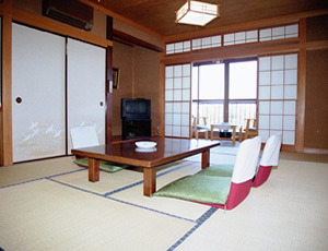 割烹旅館 まるなか