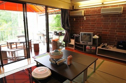 希望ヶ丘ペンション研修館2号館 レンガの館