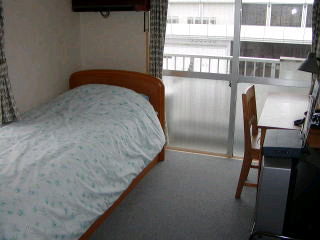 ビジネスホテル　こがね荘