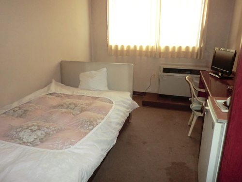 ビジネスホテル初勢