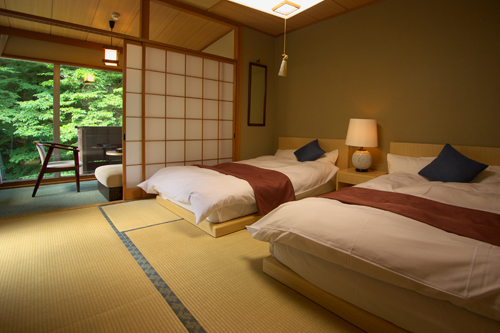 信州　角間温泉　岩屋館